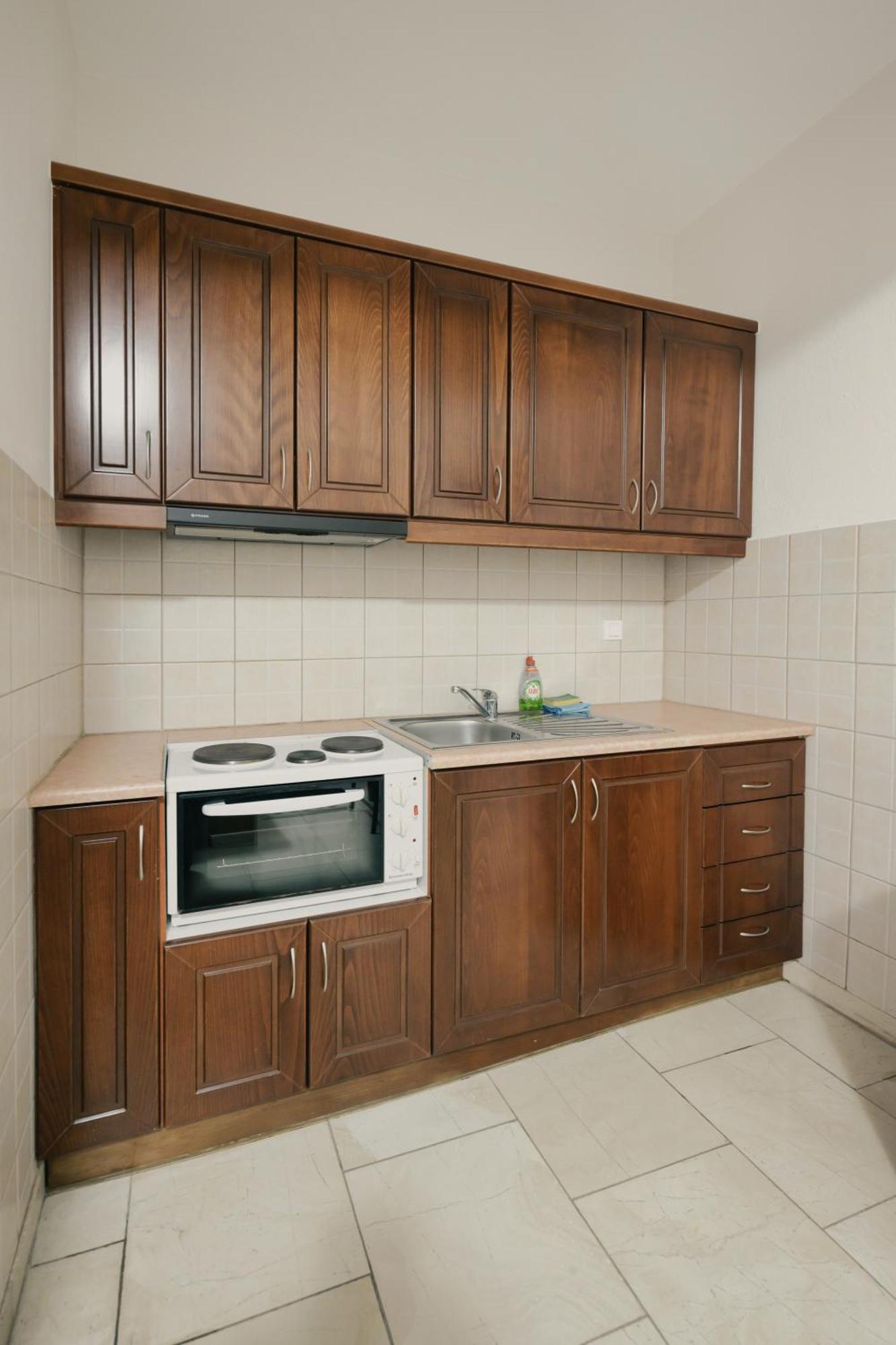 O Fotis Studios & Apartments อิโออันนินา ภายนอก รูปภาพ